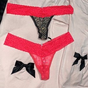 Pink low rise Thong Victoria Secret size M bundle (2)